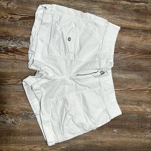 White shorts - women’s